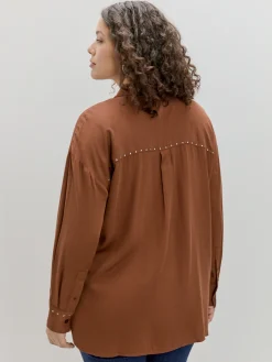 CAMISA CON TACHAS