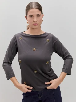 CAMISETA BORDADA ESTRELLAS