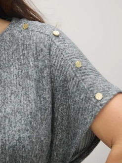 CAMISETA DETALLE BOTONES