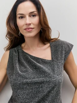 CAMISETA DETALLE BRILLO