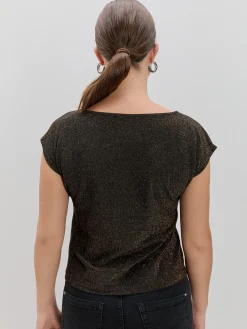 CAMISETA DETALLE BRILLO