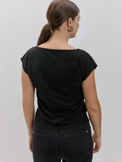 CAMISETA DETALLE BRILLO