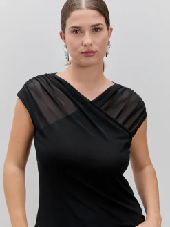 CAMISETA DRAPEADA
