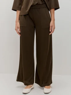 PANTALON DETALLE BOLSILLO